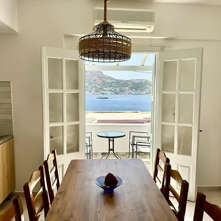 Seaview Apartment *